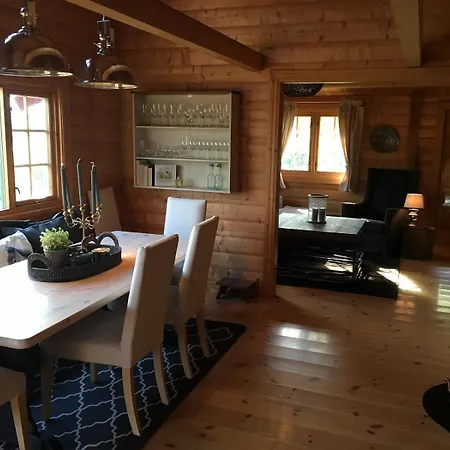 Cozy Family Friendly Cabin
